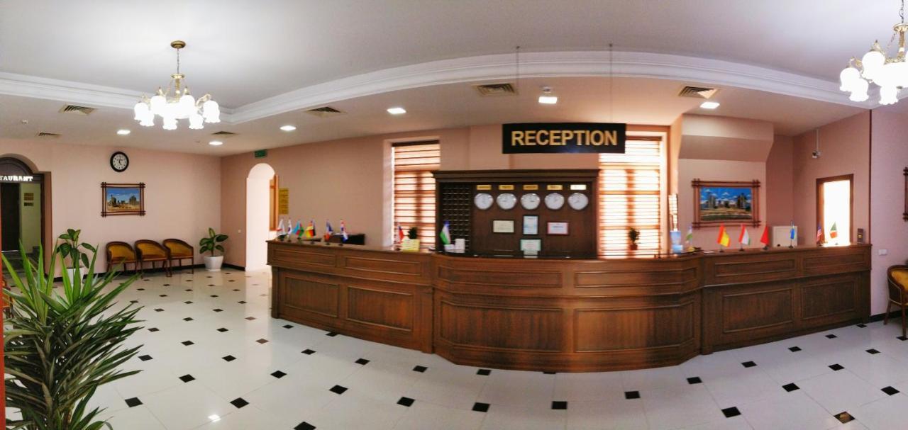 Hotel Registon Самарканд Екстериор снимка